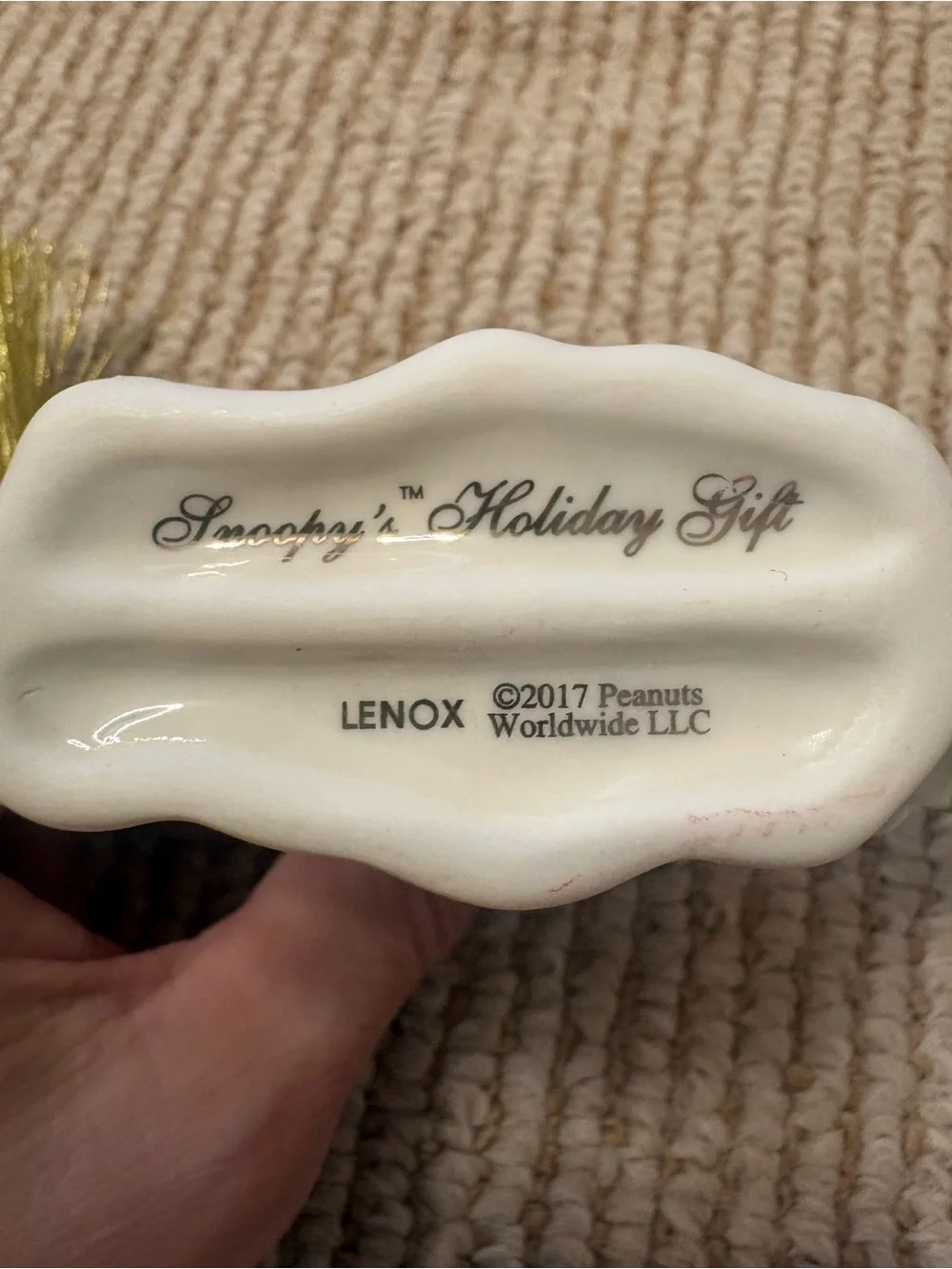 Lenox Snoopy's Holiday Gift Christmas Ornament - Excellent Condition - Picture 6 of 6